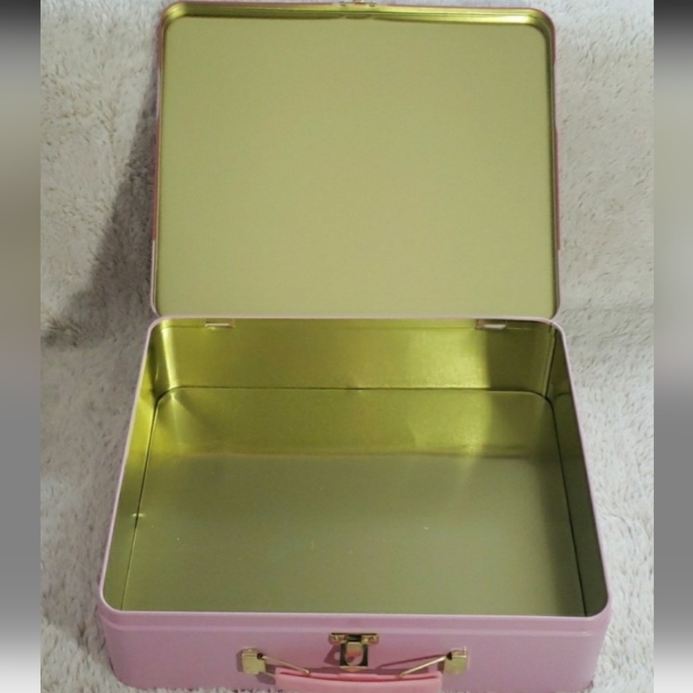 TRULY AND POWERPUFF GIRLS CARTOON NETWORK LIMITED EDITION COLLECTION TIN. - Picture 7 of 11